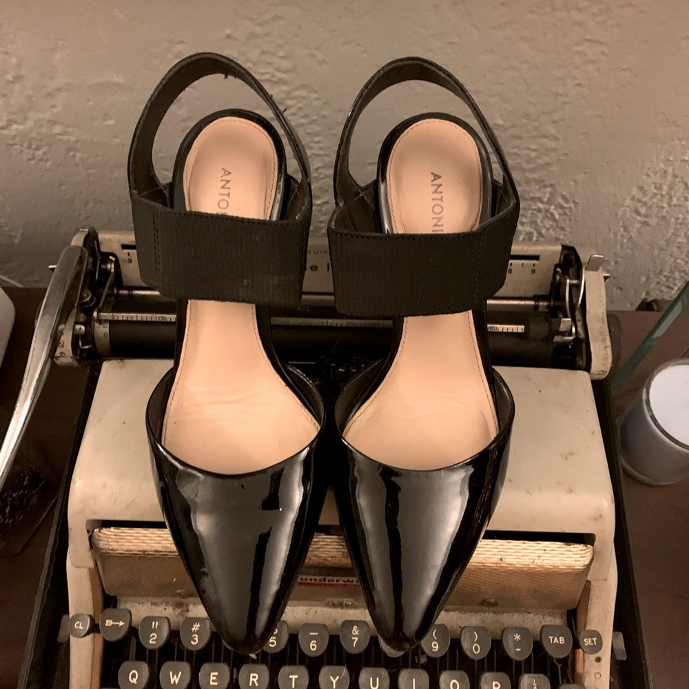 Antonio Melani pumps-black
